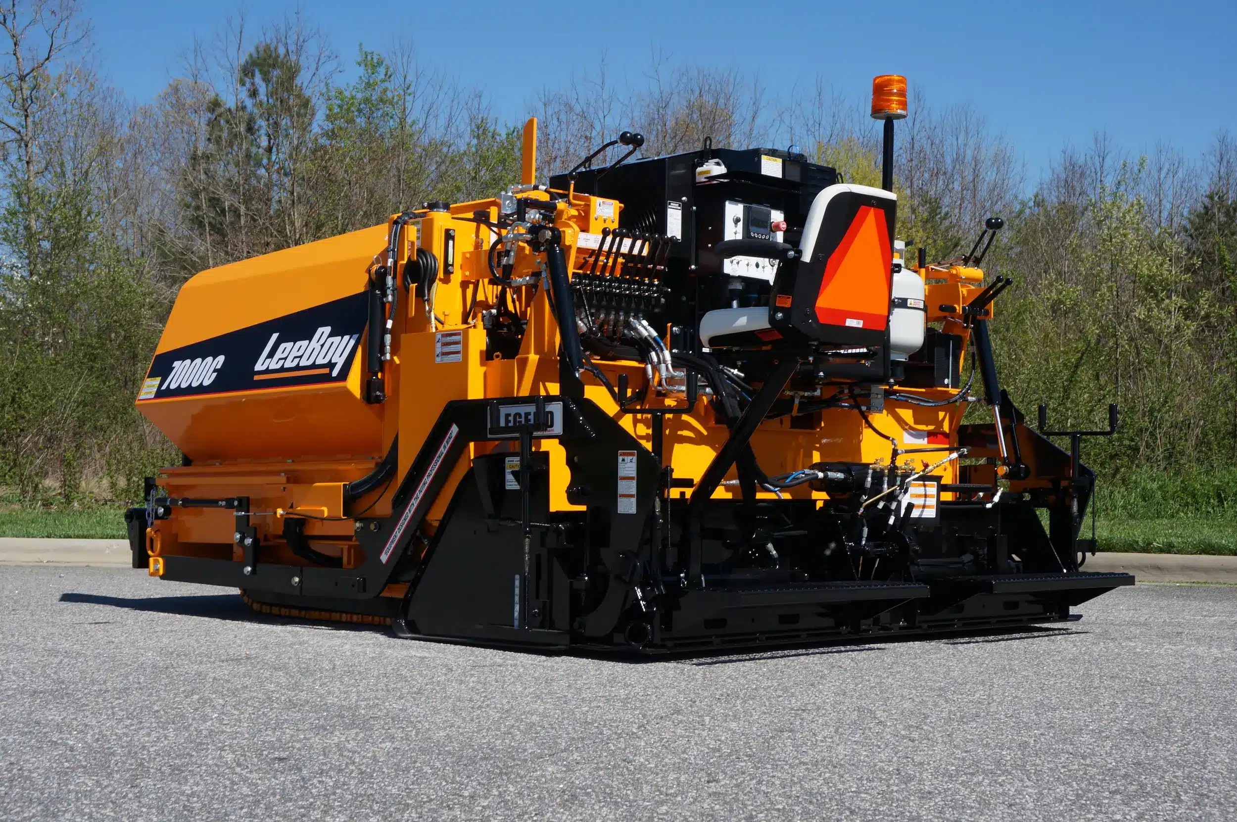 LeeBoy - Asphalt Paver 7000C