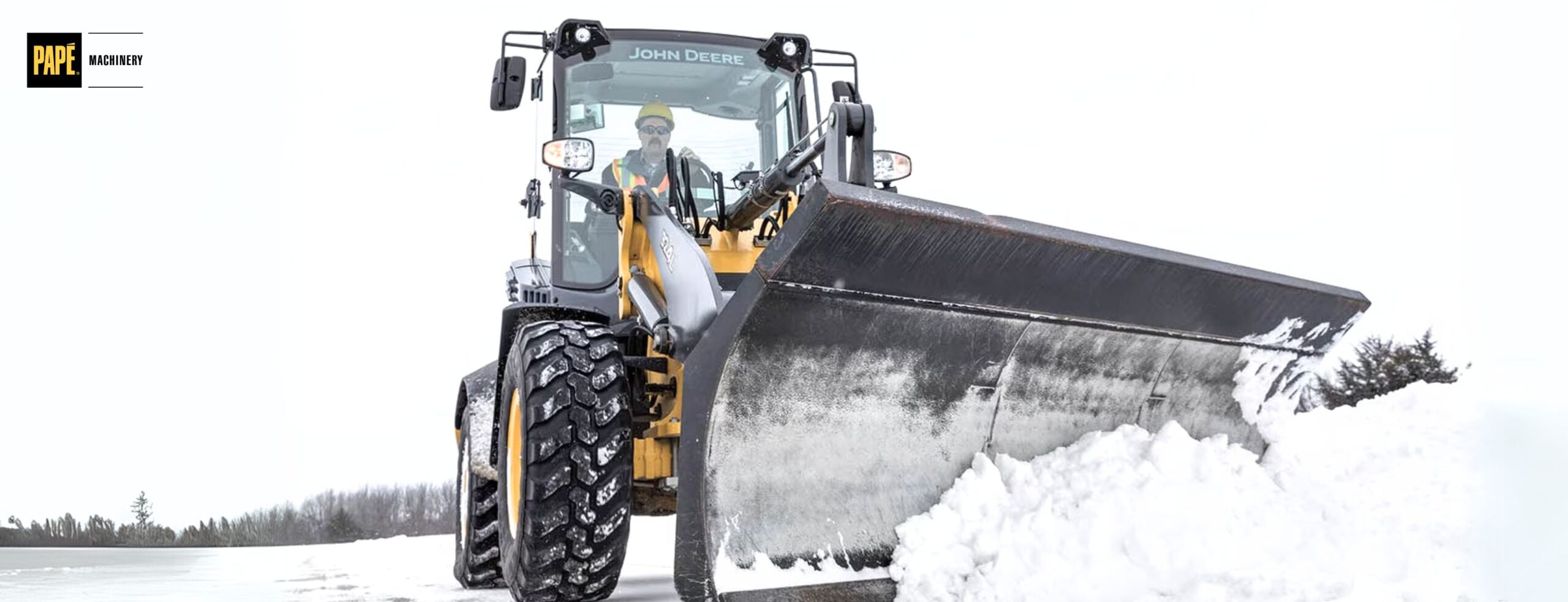 What Equipment is Best for Snow Removal? Wheel Loaders & Fleet Solutions