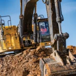 670 P-Tier Large Excavator
