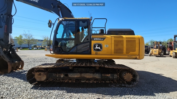  2022 JOHN DEERE 250GLC at Papé Machinery Construction & Forestry Handling in Redding, CA